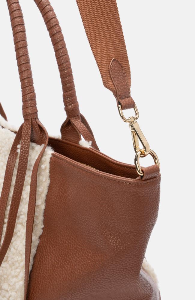 Hill Road Shopper in Teddy/Cognac