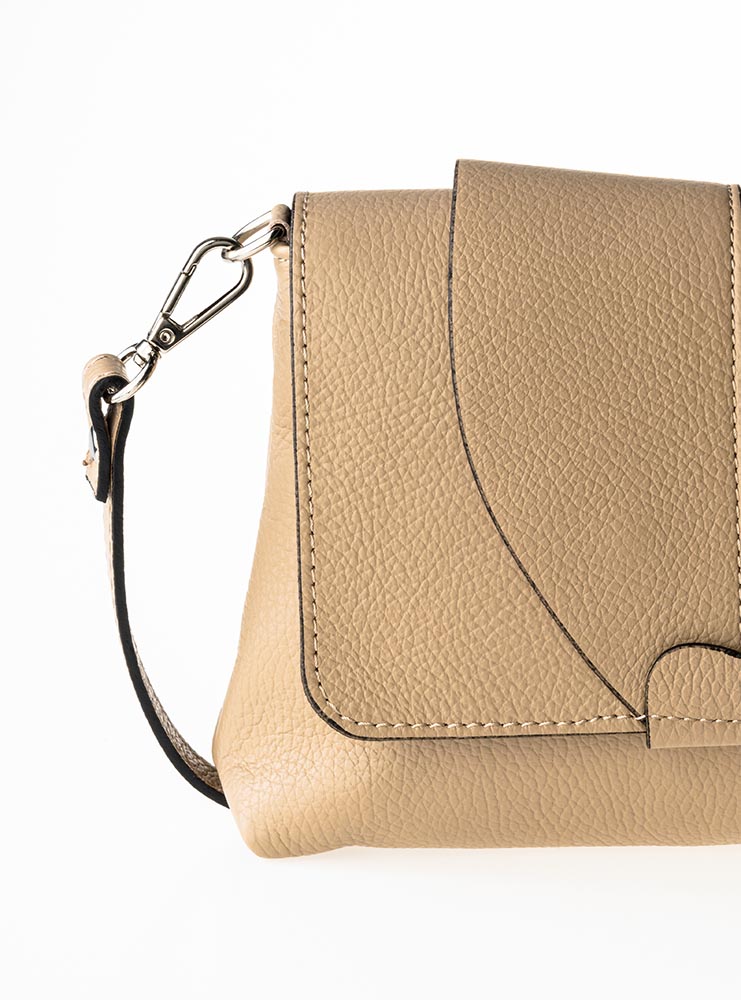 Crossbody bag Corinna in Beige